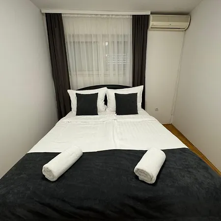 Estrada Apartment